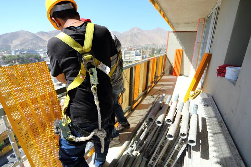 Fachada de edificio residencial en Copiapó, Chile